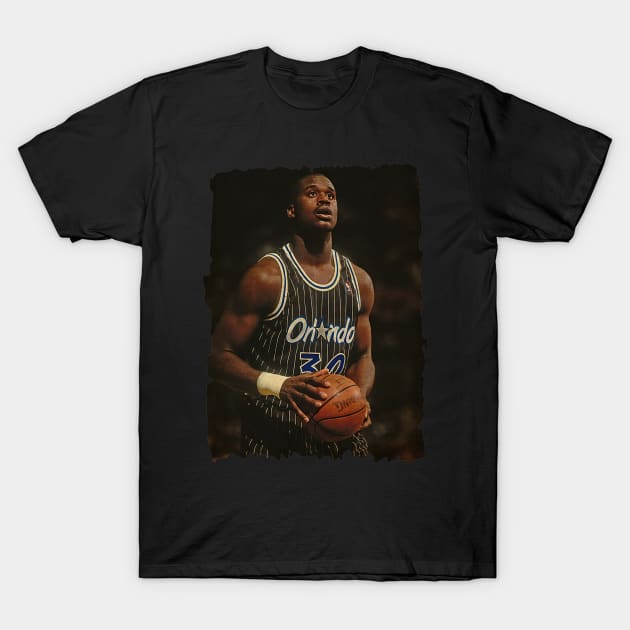 Shaquille O'Neal in Orlando Magic Vintage T-Shirt by CAH BLUSUKAN